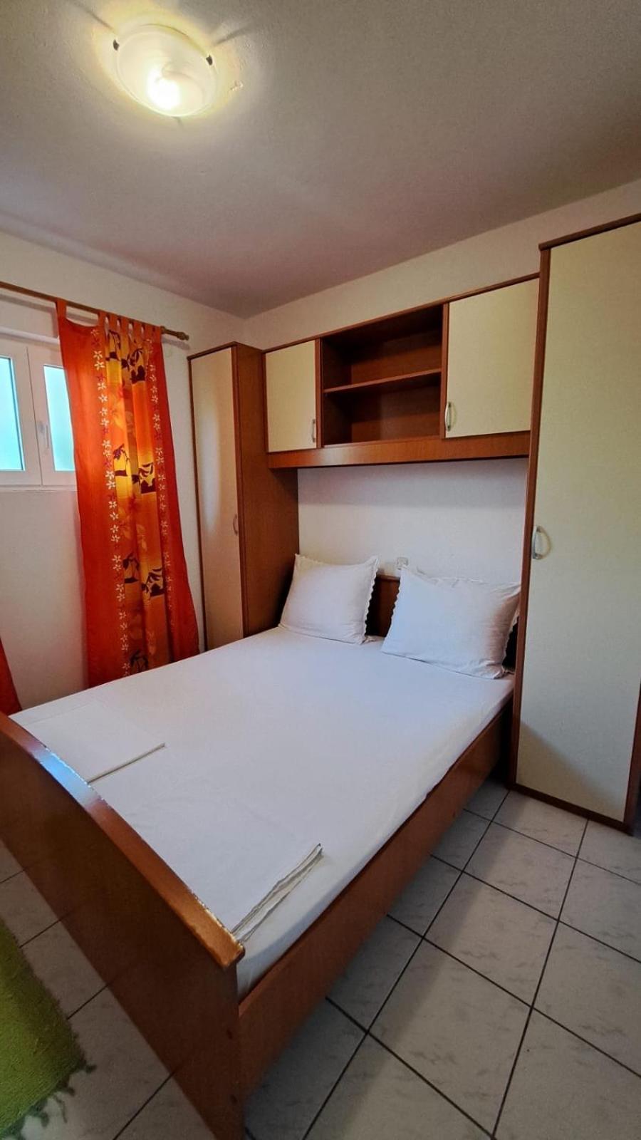 Apartmani Žderić Gradac  Bagian luar foto