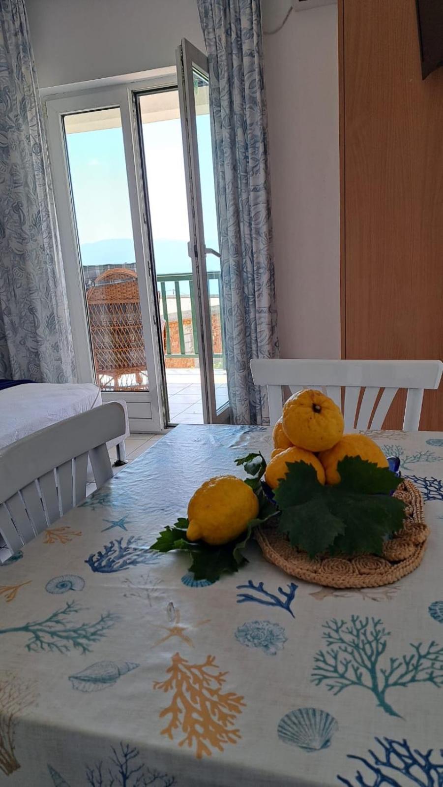 Apartmani Žderić Gradac  Bagian luar foto