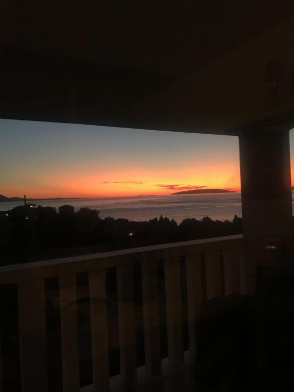 Apartmani Žderić Gradac  Bagian luar foto