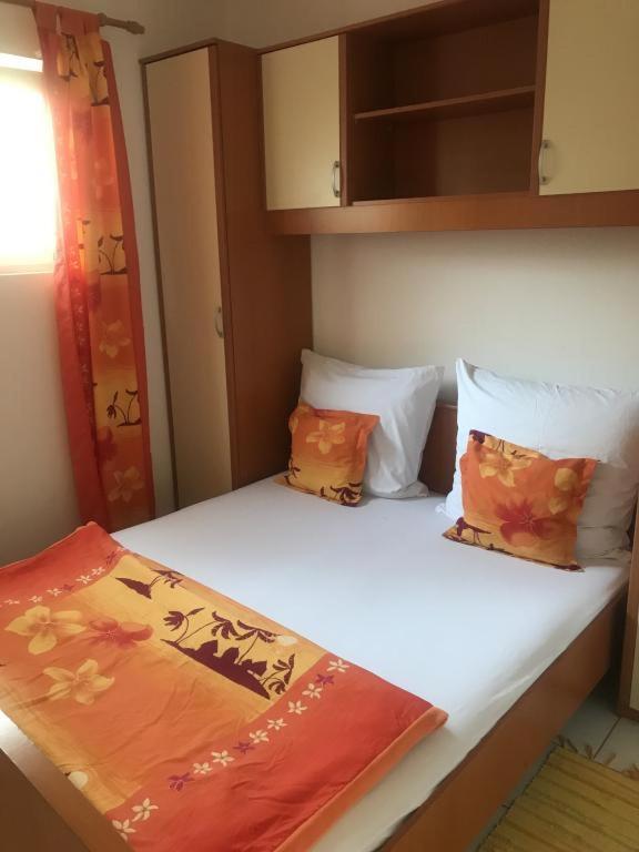 Apartmani Žderić Gradac  Bagian luar foto