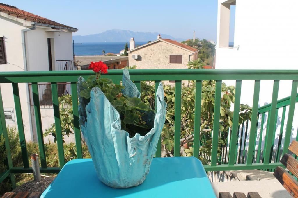 Apartmani Žderić Gradac  Bagian luar foto