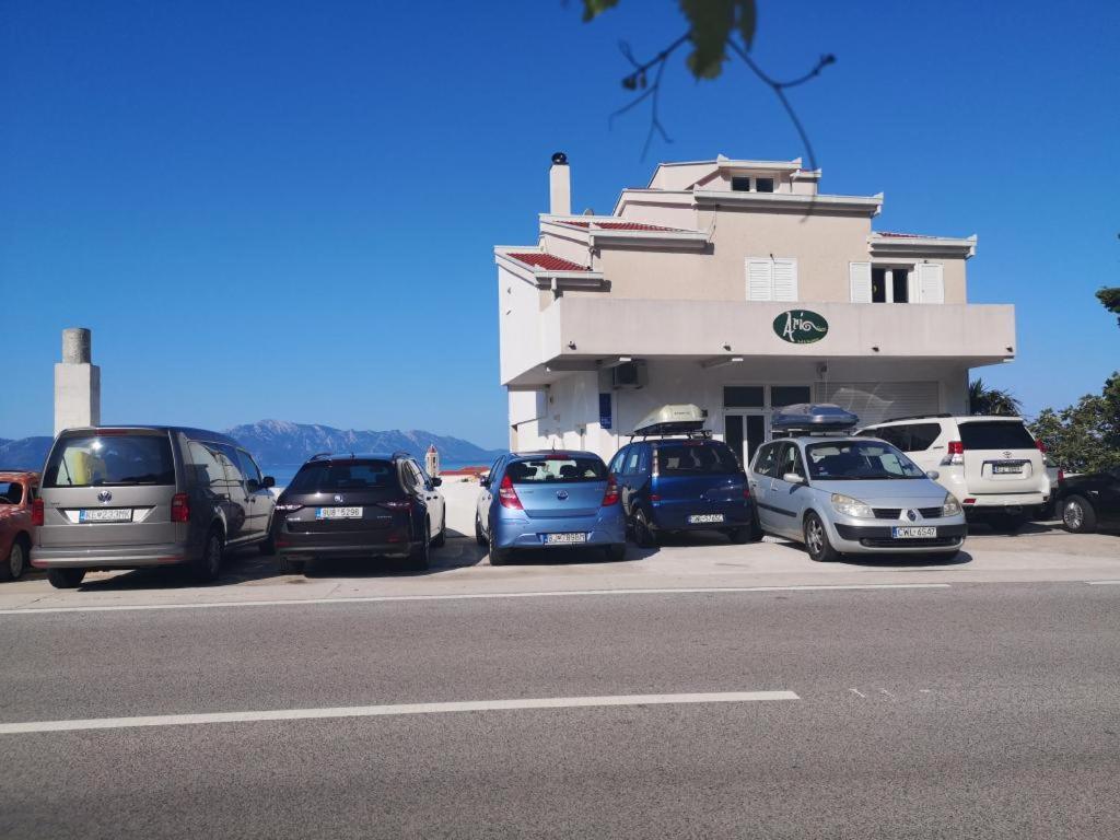 Apartmani Žderić Gradac  Bagian luar foto